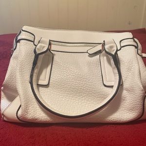 My white purse. Never used.